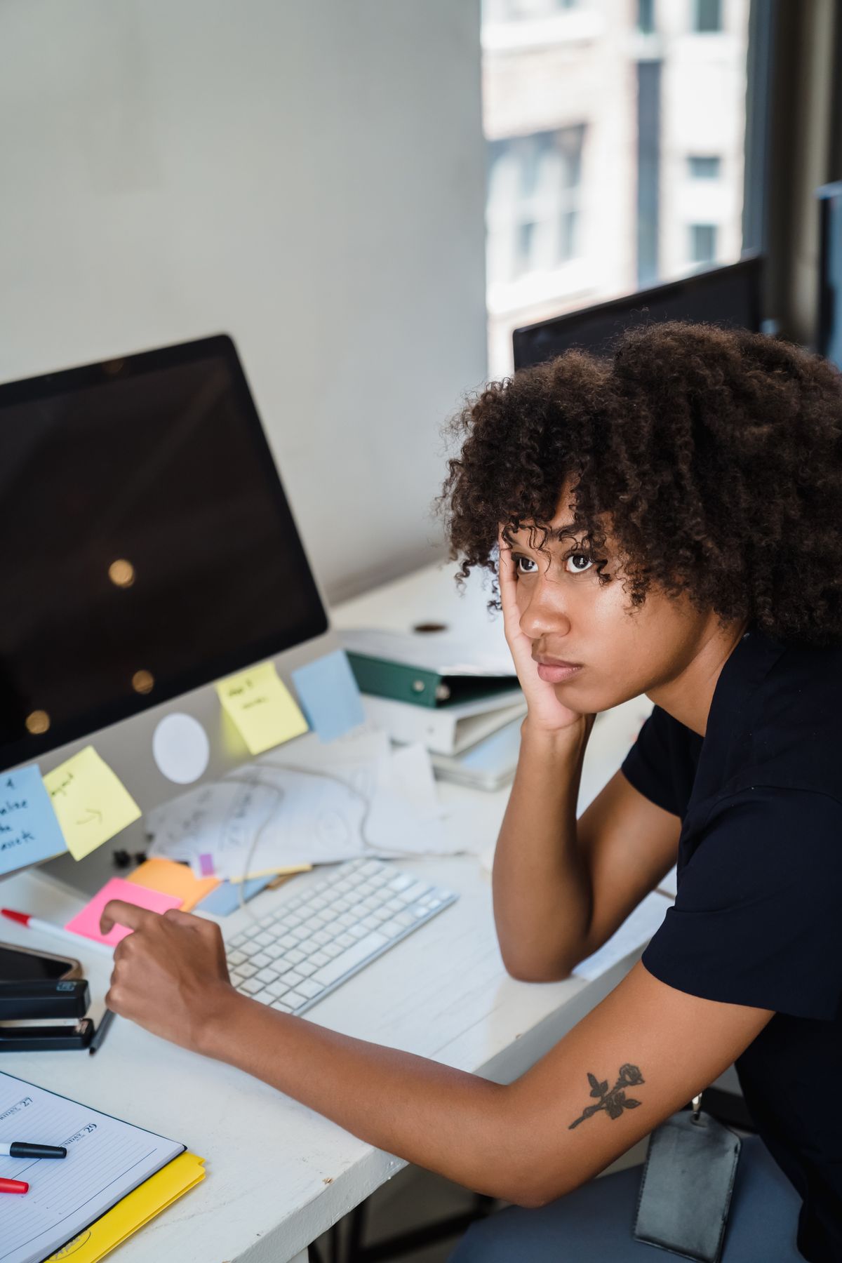 Burnout-Prävention: Wie Teams administrative Lasten abfedern